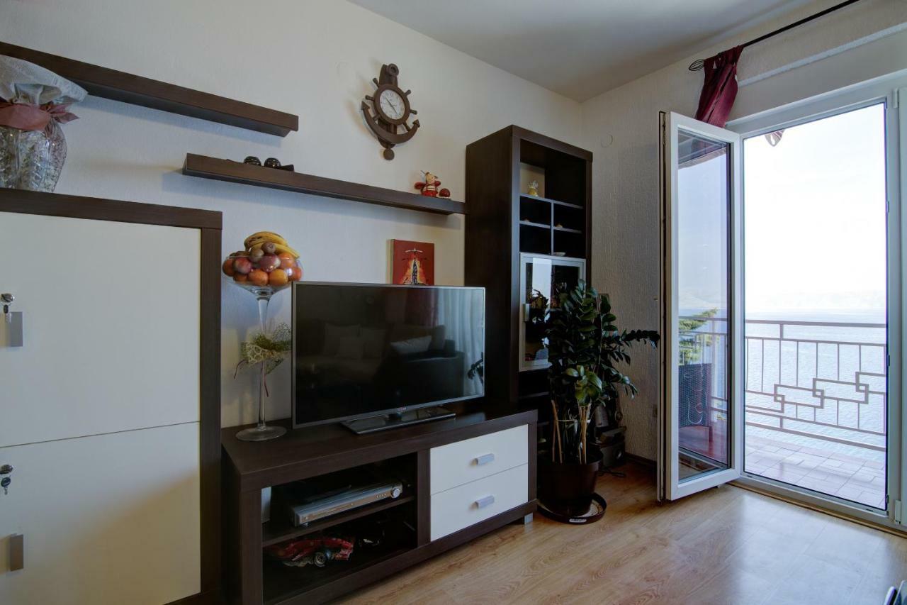 Apartment Luca セニ エクステリア 写真