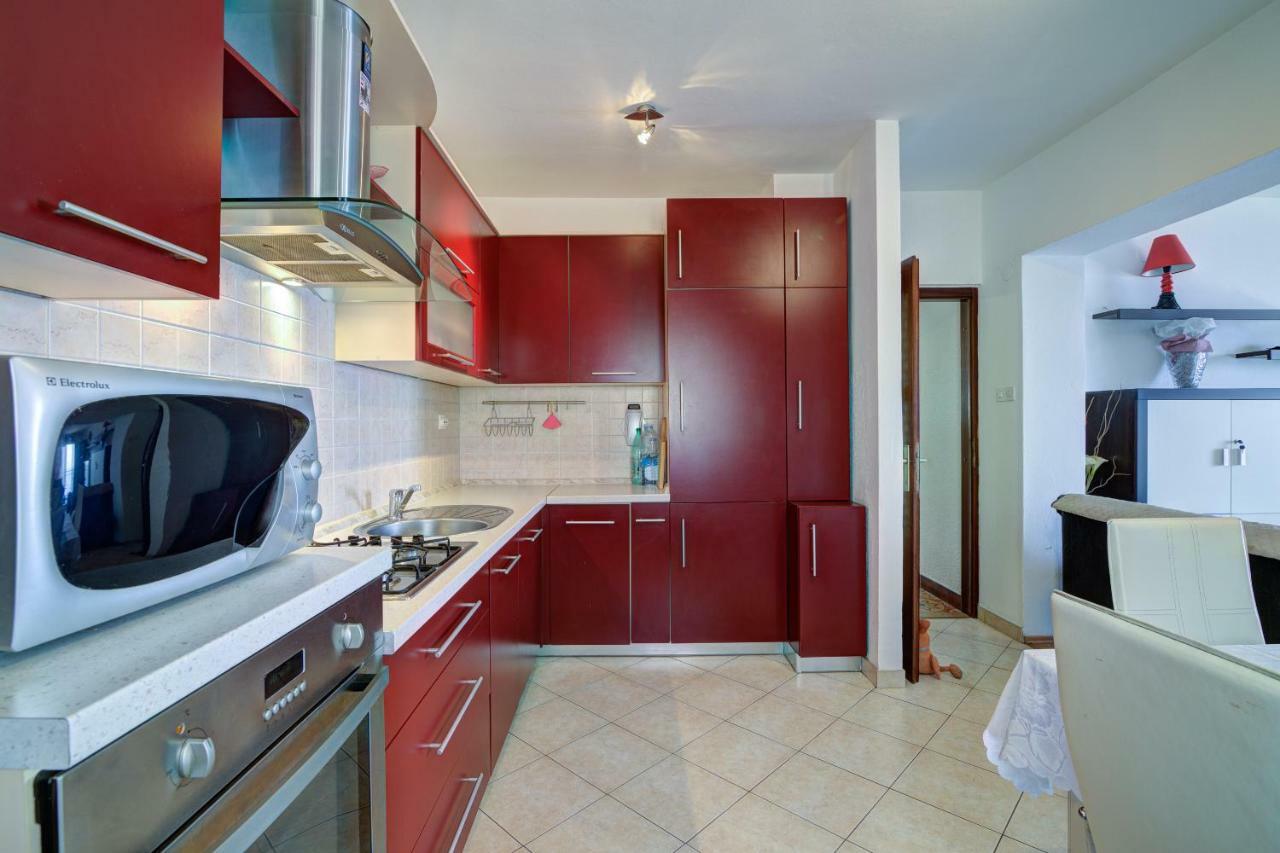 Apartment Luca セニ エクステリア 写真